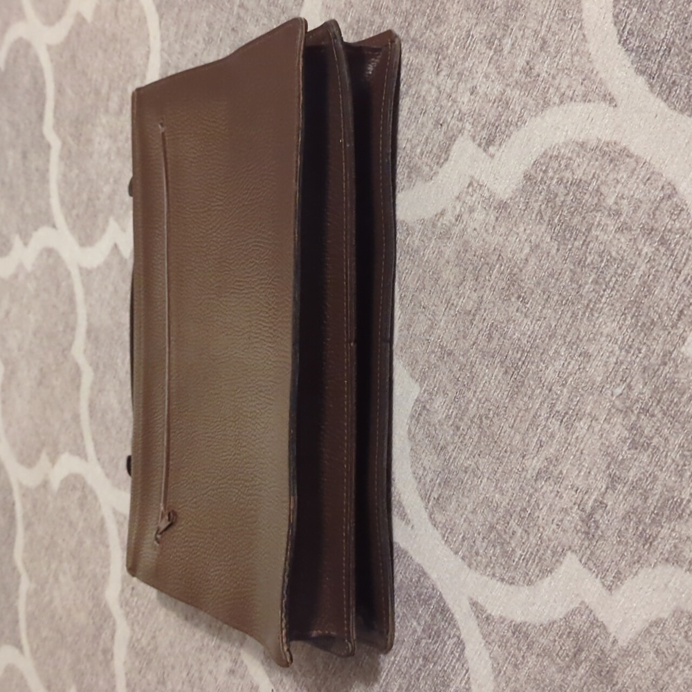 Vintage Brown Leather Briefcase - Picture 4 of 9
